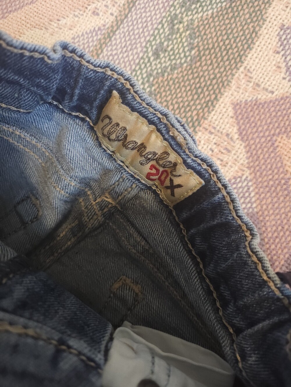 Boys Wrangler 20X Jeans Size 5 Regular & PBR Tshirt Size Xs - Picture 4 of 9